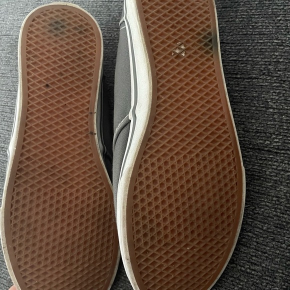 Vans women’s 7.5 shoe - Picture 3 of 5